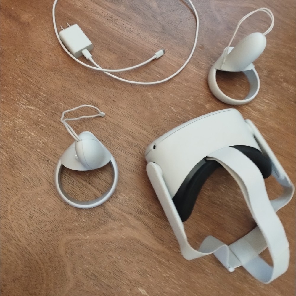 Meta quest 2 - 128gb standalone White VR Headset